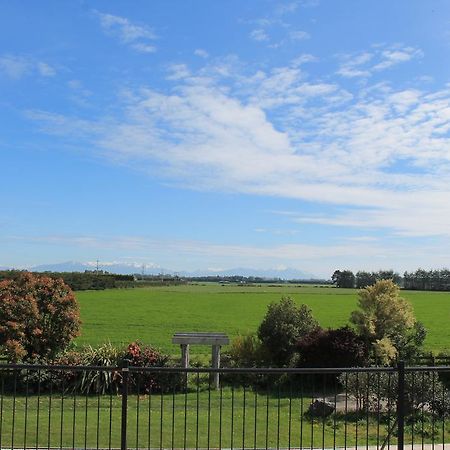 Riverfields Ashburton Buitenkant foto